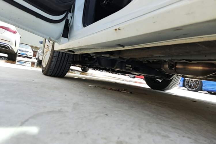 Used Wuling Jiachen 2022 1.5L Manual Enjoyment Elite Model Left Side Sill