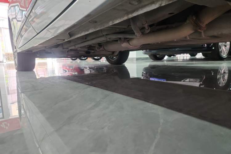 Used Wuling Jiachen 2022 1.5T CVT Smart Luxury Version Left Side Sill