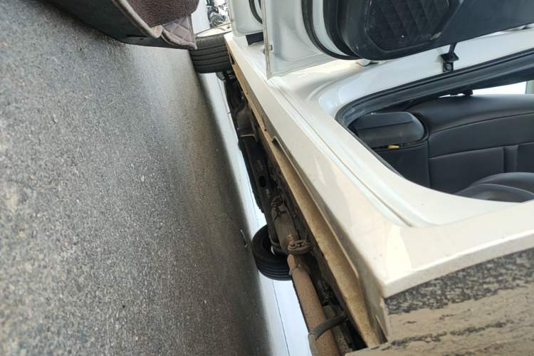 Used Wuling Jiachen 2022 1.5L Manual Enjoyment Elite Model Left Side Sill
