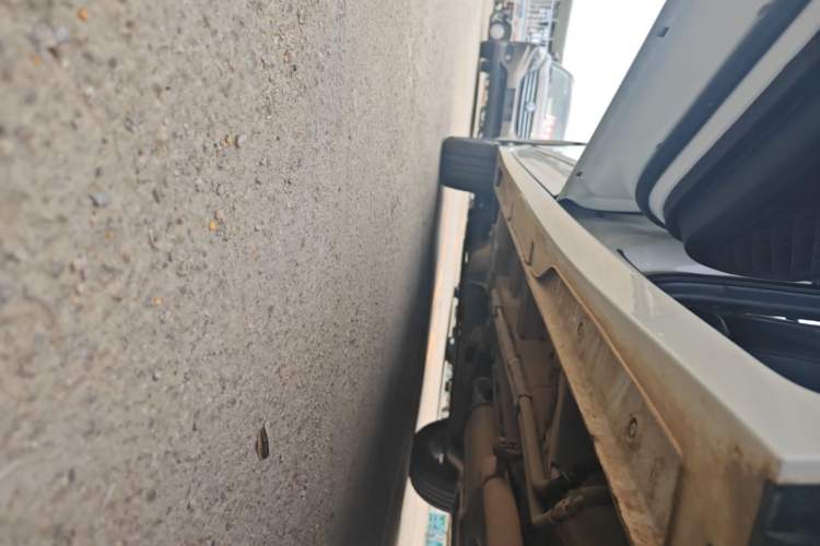 Used Wuling Jiachen 2022 1.5T CVT Deluxe Flagship Edition Left Side Sill