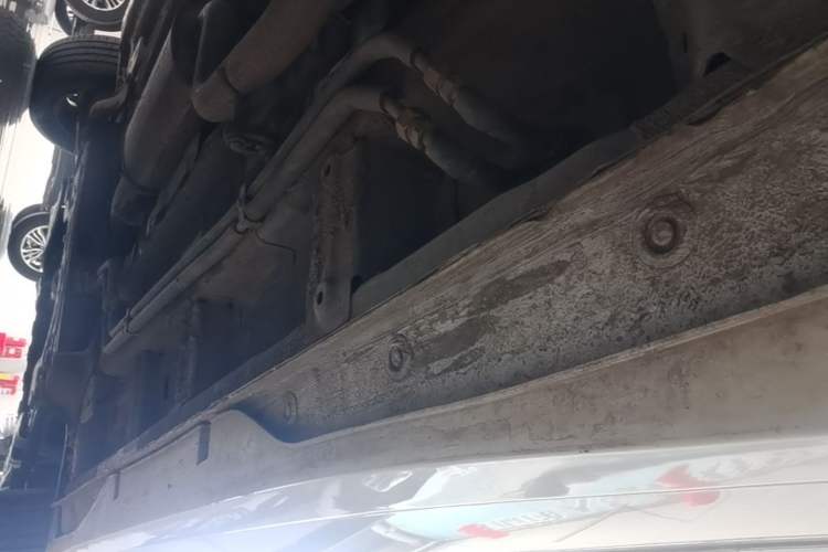 Used Wuling Jiachen 2022 1.5T CVT Deluxe Flagship Edition Left Side Sill