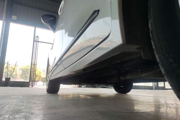 Used Wuling Jiachen 2022 1.5L Manual Enjoyment Elite Model Left Side Sill
