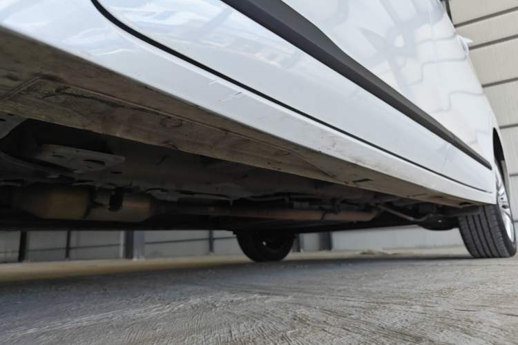 Used Wuling Jiachen 2022 1.5L Manual Enjoyment Elite Model Left Side Sill