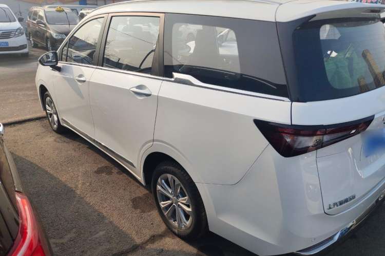 Used Wuling Jiachen 2022 1.5L Manual Comfort Edition Left Side