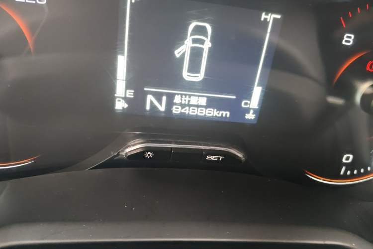 Used Wuling Jiachen 2022 1.5L Manual Light Comfort Edition Odometer Close Up