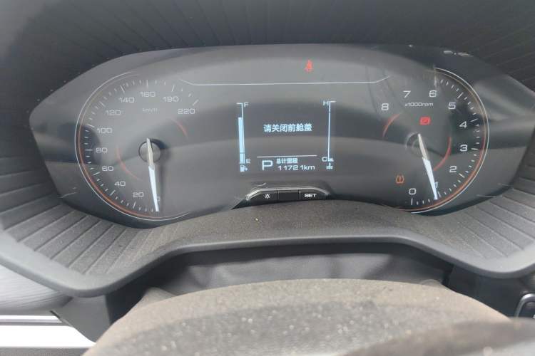 Used Wuling Jiachen 2022 1.5T CVT Smart Luxury Version Odometer Close Up
