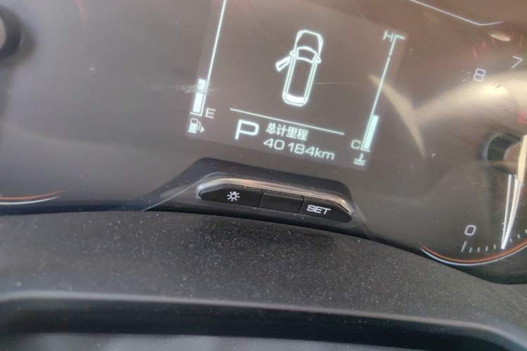 Used Wuling Jiachen 2022 1.5T CVT Deluxe Flagship Edition Odometer Close Up