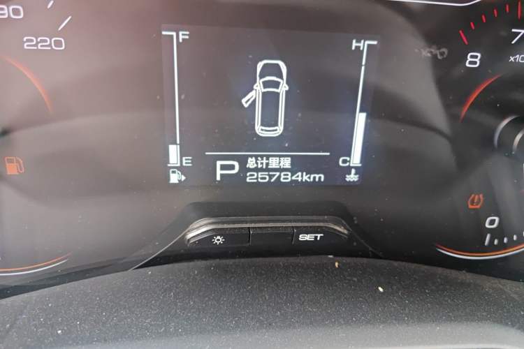 Used Wuling Jiachen 2022 1.5T CVT Smart Luxury Version Odometer Close Up