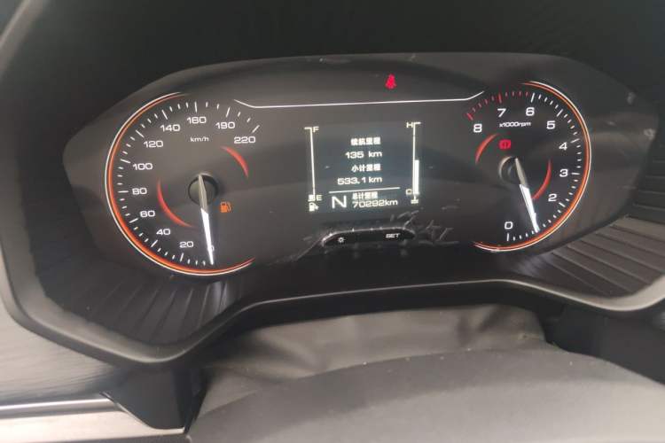 Used Wuling Jiachen 2022 1.5L Manual Light Comfort Edition Odometer Close Up