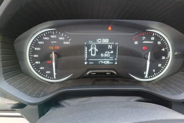 Used Wuling Jiachen 2022 1.5L Manual Enjoyment Elite Model Odometer Close Up