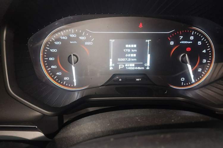 Used Wuling Jiachen 2022 1.5T CVT Deluxe Flagship Edition Odometer Close Up
