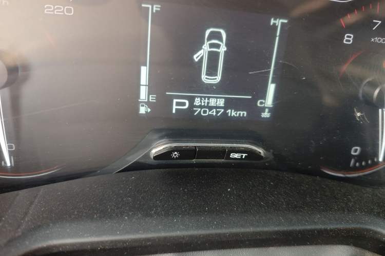 Used Wuling Jiachen 2022 1.5T CVT Smart Luxury Version Odometer Close Up