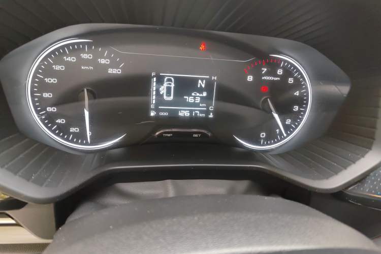 Used Wuling Jiachen 2022 1.5L Manual Enjoyment Elite Model Odometer Close Up