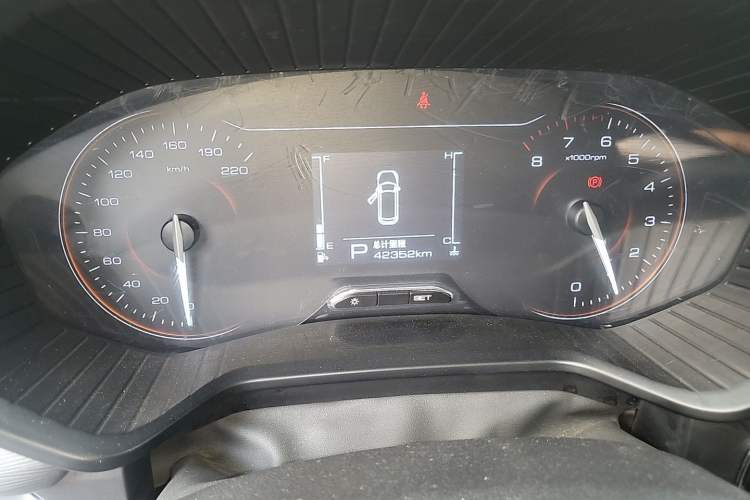Used Wuling Jiachen 2022 1.5T CVT Smart Luxury Version Odometer Close Up