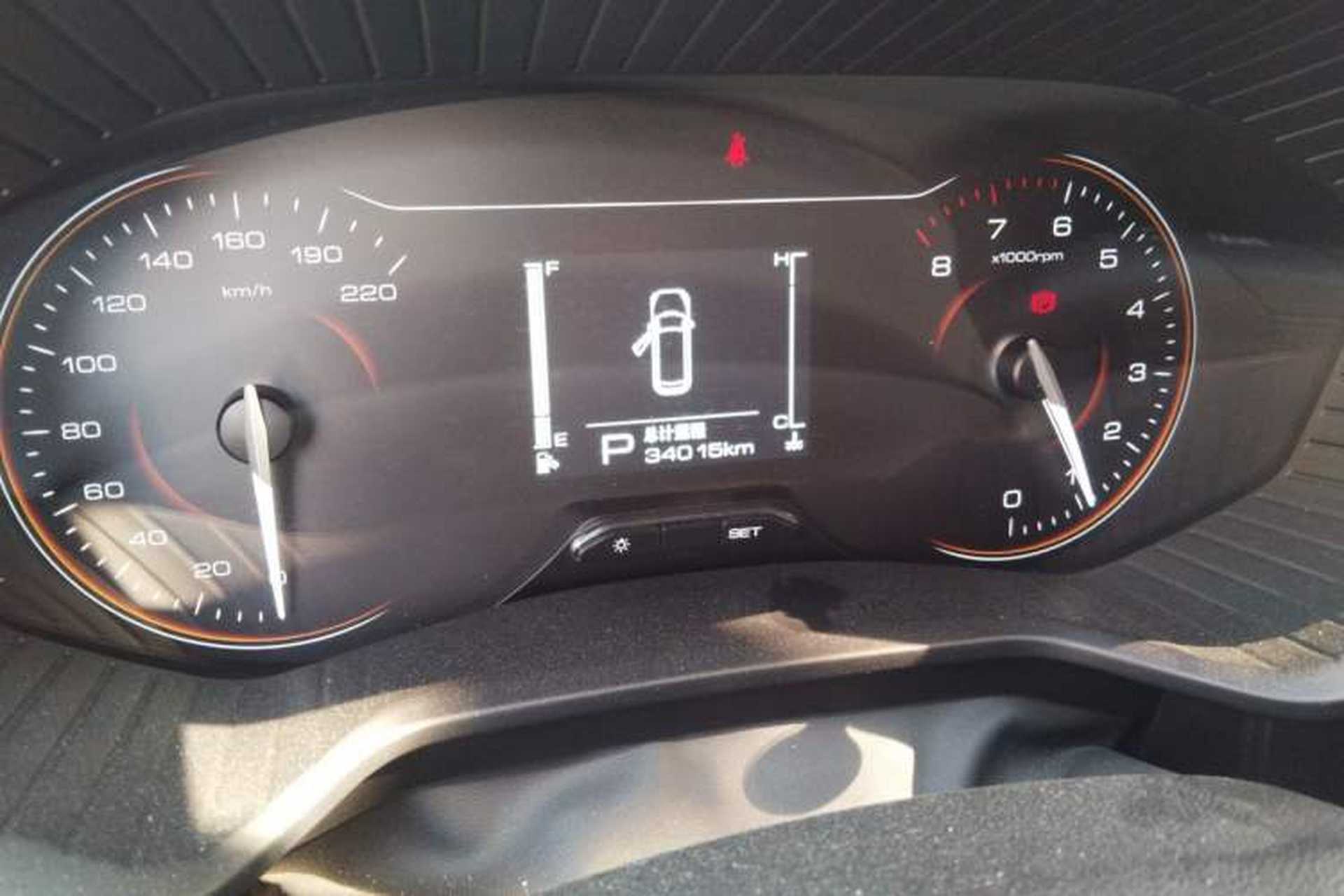 Used Wuling Jiachen 2022 1.5T CVT Deluxe Flagship Edition Odometer Close Up