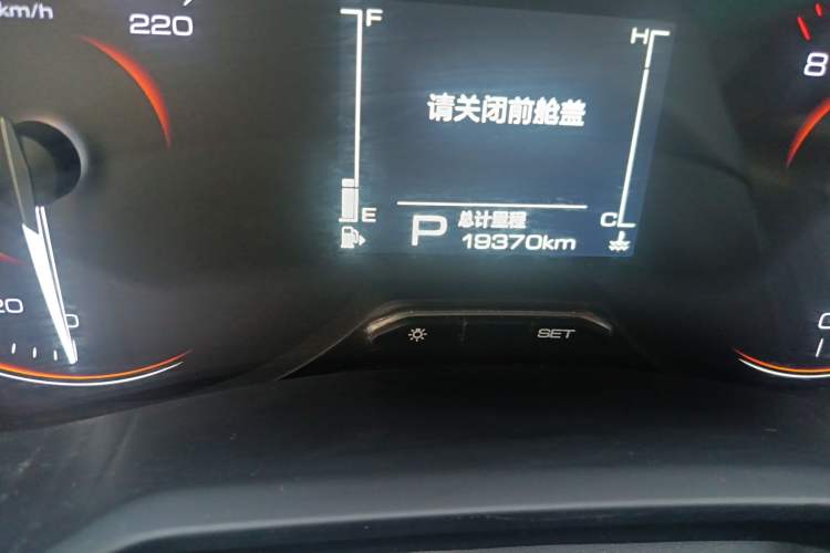 Used Wuling Jiachen 2022 1.5T CVT Deluxe Flagship Edition Odometer Close Up