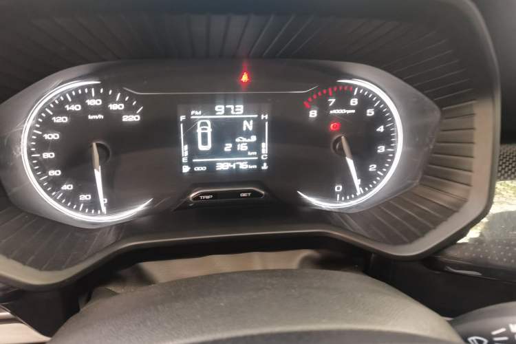 Used Wuling Jiachen 2022 1.5L Manual Enjoyment Elite Model Odometer Close Up