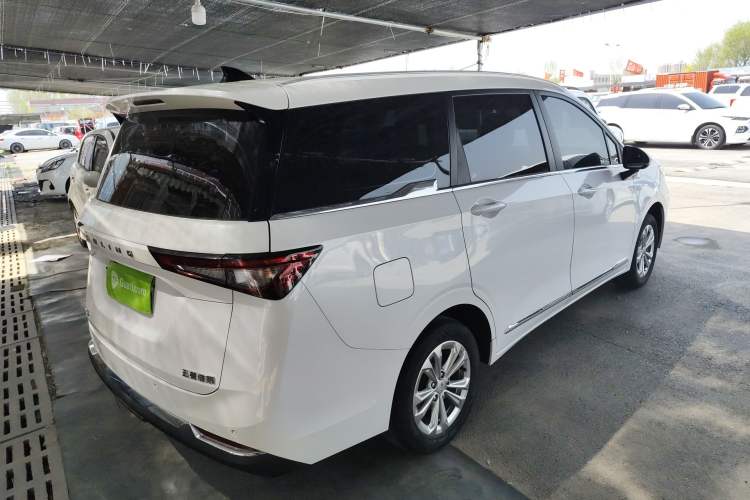 Used Wuling Jiachen 2022 1.5T Manual Comfort & Dynamic Version Rear Right 45 Deg