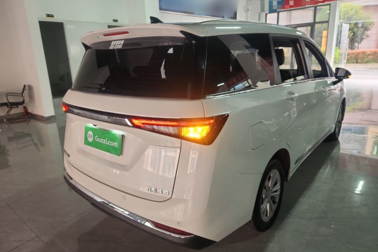 Used Wuling Jiachen 2022 1.5T CVT Smart Luxury Version Rear Right 45 Deg