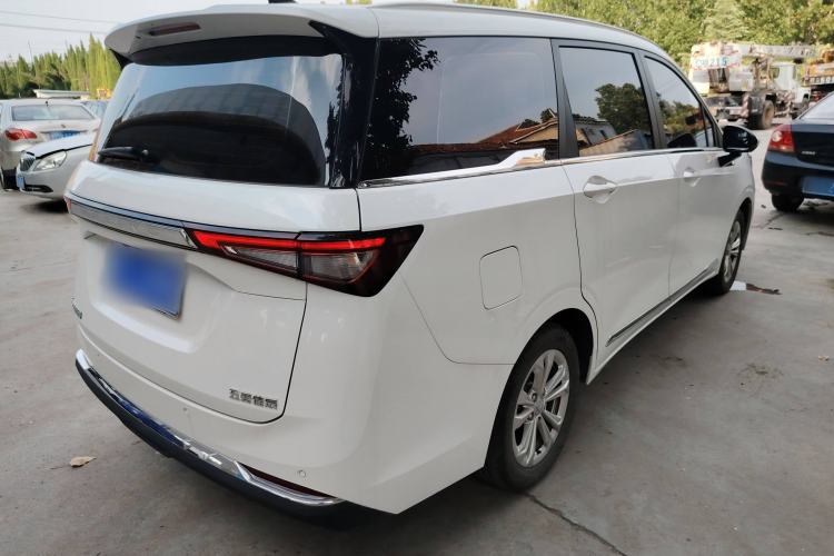 Used Wuling Jiachen 2022 1.5T CVT Smart Luxury Version Rear Right 45 Deg