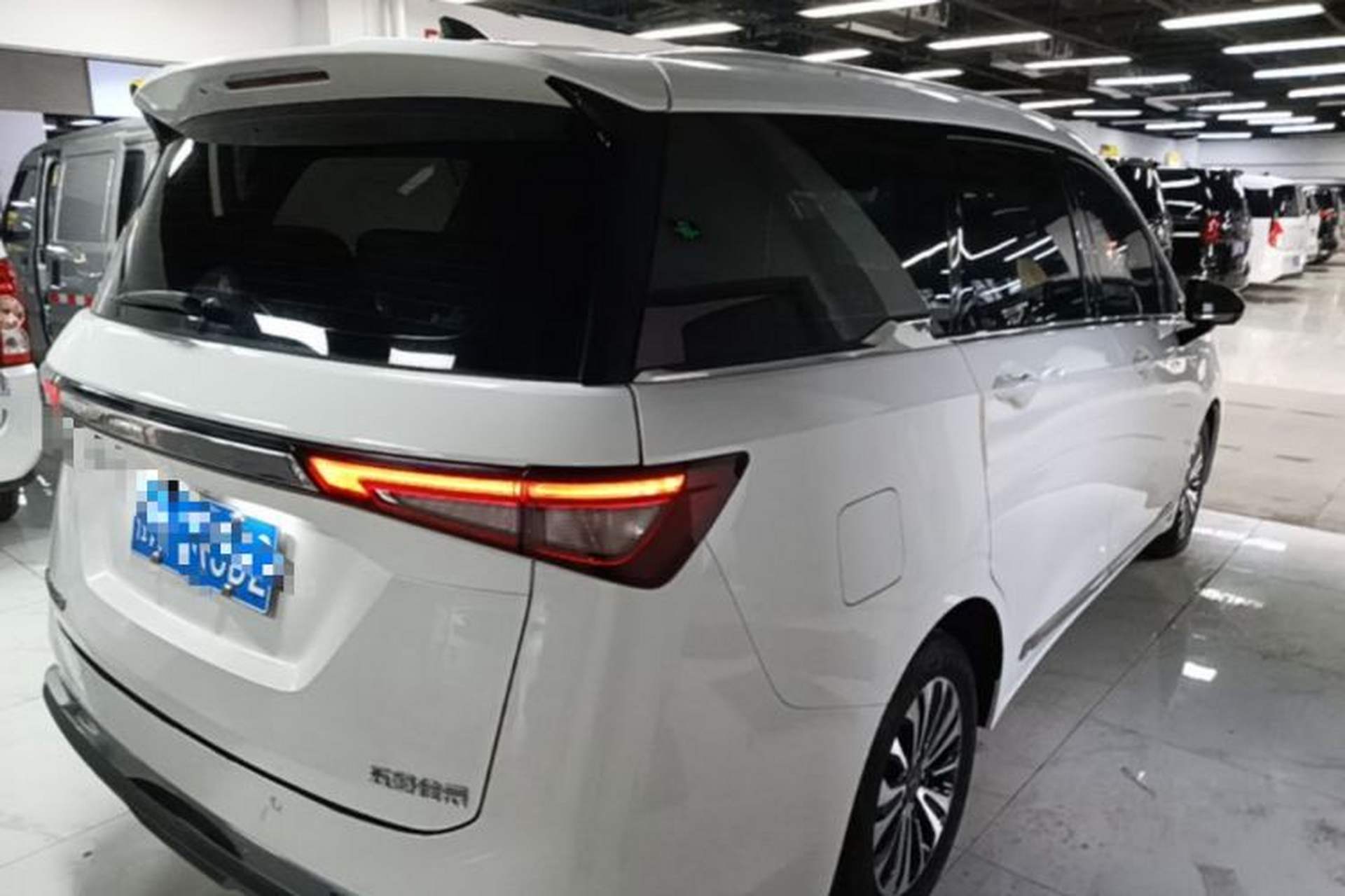 Used Wuling Jiachen 2022 1.5T CVT Deluxe Flagship Edition Rear Right 45 Deg