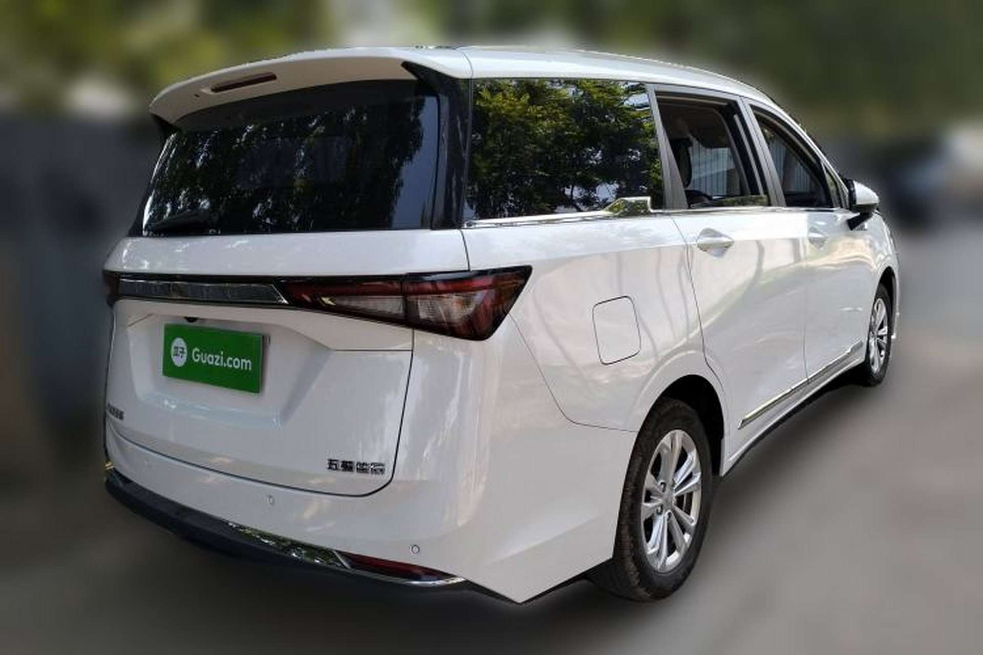 Used Wuling Jiachen 2022 1.5T CVT Smart Luxury Version Rear Right 45 Deg