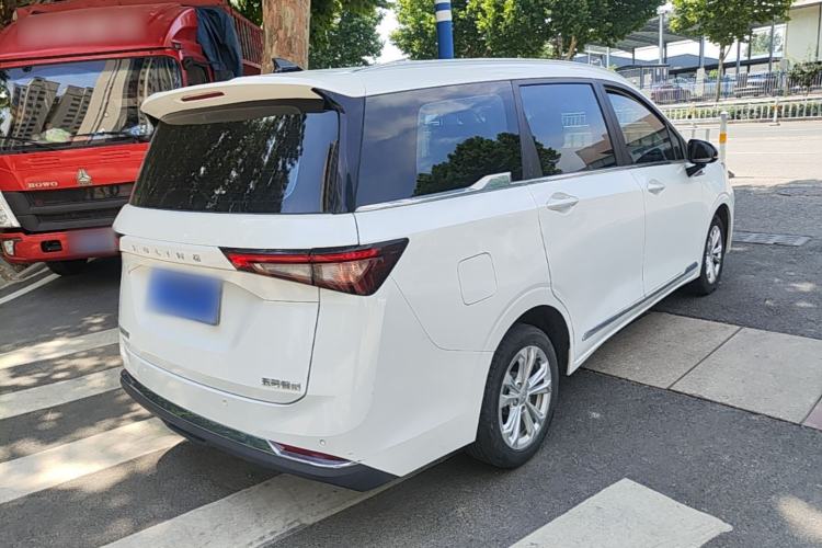 Used Wuling Jiachen 2022 1.5L Manual Light Comfort Edition Rear Right 45 Deg