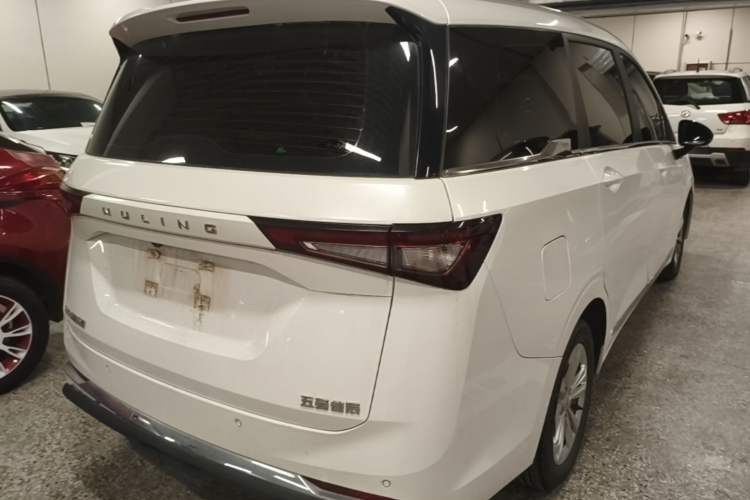 Used Wuling Jiachen 2022 1.5T Manual Comfort & Dynamic Version Rear Right 45 Deg