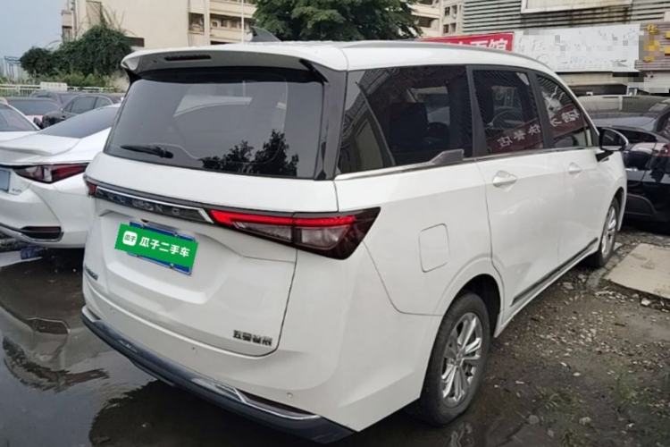 Used Wuling Jiachen 2022 1.5T CVT Smart Luxury Version Rear Right 45 Deg