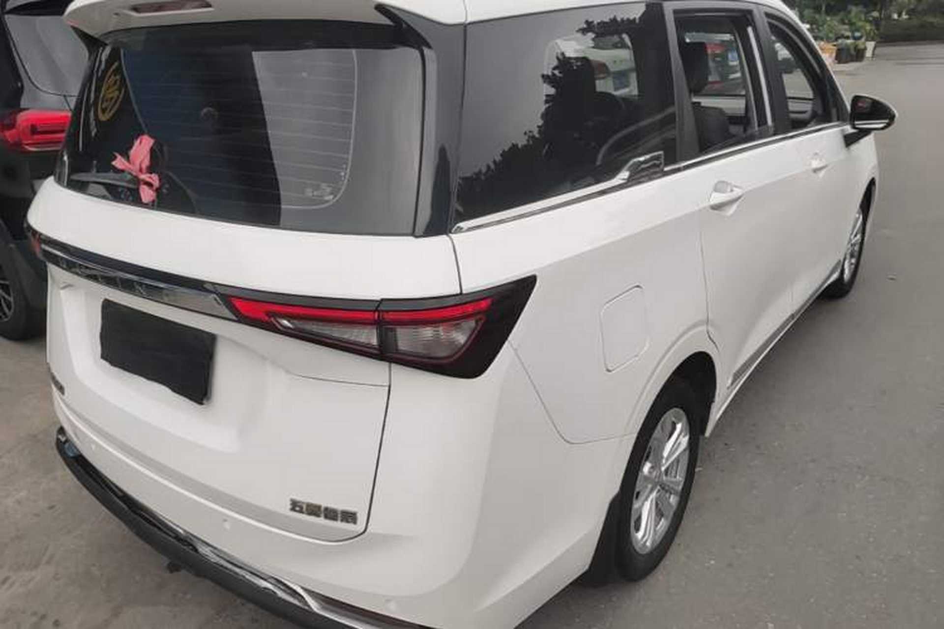Used Wuling Jiachen 2022 1.5T CVT Smart Luxury Version Rear Right 45 Deg