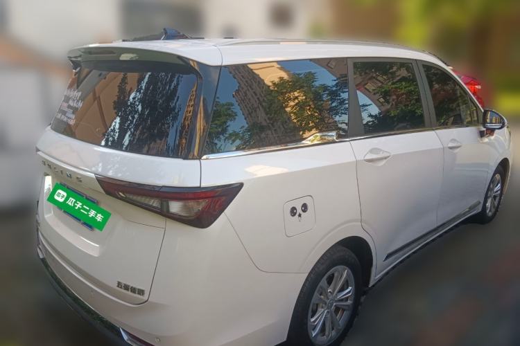 Used Wuling Jiachen 2022 1.5T Manual Light Enjoyment Dynamic Version Rear Right 45 Deg