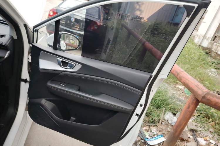 Used Wuling Jiachen 2022 1.5T CVT Smart Luxury Version Right Front Door Interior