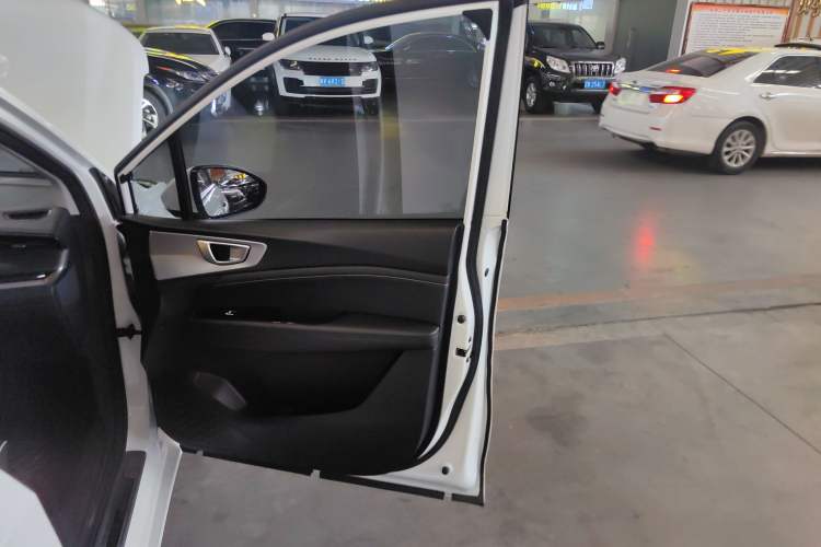 Used Wuling Jiachen 2022 1.5T CVT Deluxe Flagship Edition Right Front Door Interior