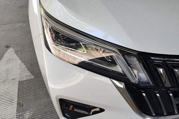 Used Wuling Jiachen 2022 1.5T CVT Deluxe Flagship Edition Right Front Headlight