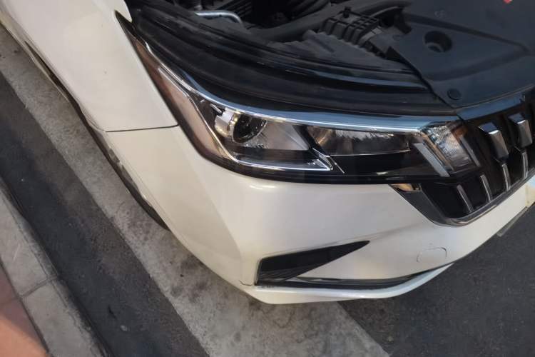 Used Wuling Jiachen 2022 1.5T CVT Smart Luxury Version Right Front Headlight