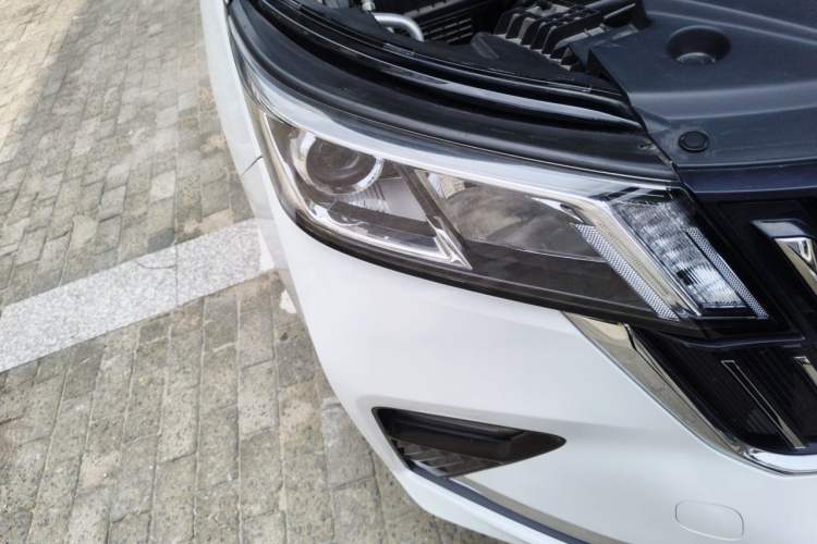 Used Wuling Jiachen 2022 1.5T CVT Smart Luxury Version Right Front Headlight
