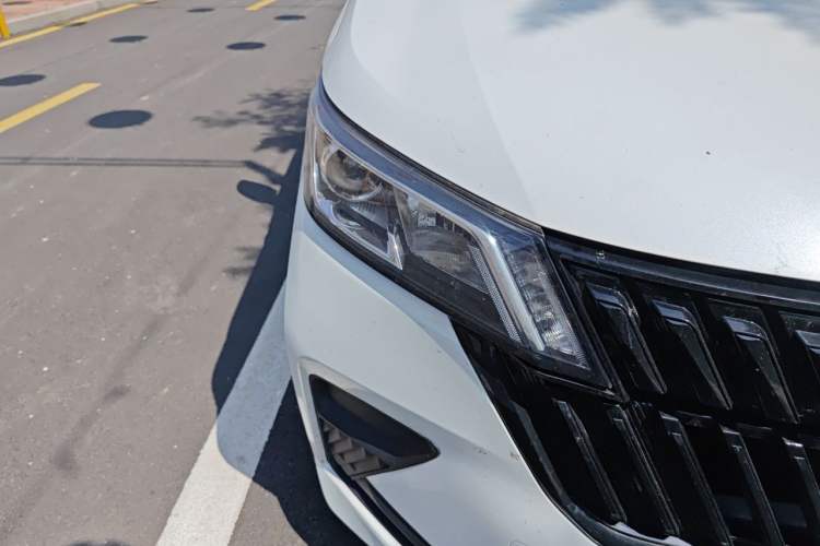 Used Wuling Jiachen 2022 1.5L Manual Enjoyment Elite Model Right Front Headlight