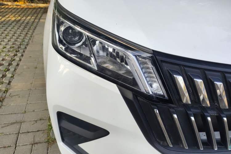 Used Wuling Jiachen 2022 1.5L Manual Enjoyment Elite Model Right Front Headlight