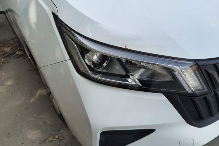 Used Wuling Jiachen 2022 1.5L Manual Enjoyment Elite Model Right Front Headlight
