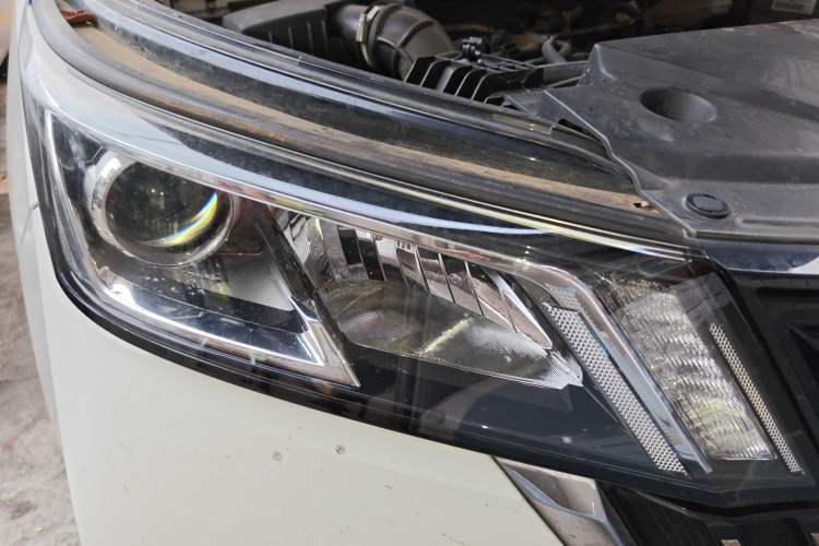 Used Wuling Jiachen 2022 1.5T Manual Light Enjoyment Dynamic Version Right Front Headlight