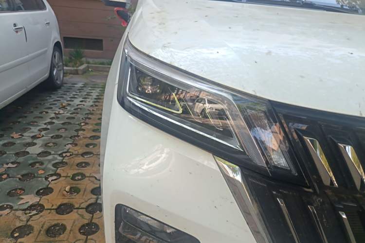Used Wuling Jiachen 2022 1.5T CVT Deluxe Flagship Edition Right Front Headlight