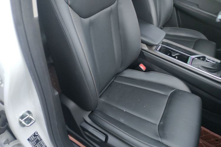 Used Wuling Jiachen 2022 1.5T CVT Smart Luxury Version Right Front Seat