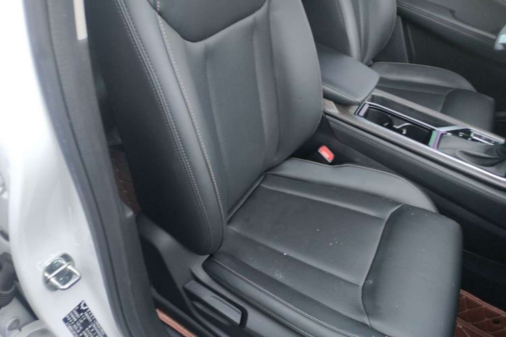 Used Wuling Jiachen 2022 1.5T CVT Smart Luxury Version Right Front Seat
