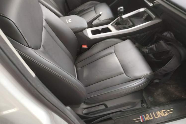 Used Wuling Jiachen 2022 1.5L Manual Comfort Edition Right Front Seat