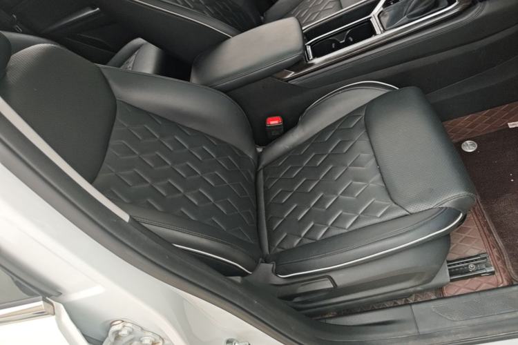 Used Wuling Jiachen 2022 1.5T CVT Deluxe Flagship Edition Right Front Seat