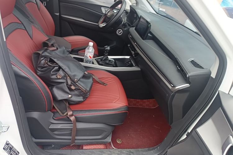 Used Wuling Jiachen 2022 1.5L Manual Light Comfort Edition Right Front Seat