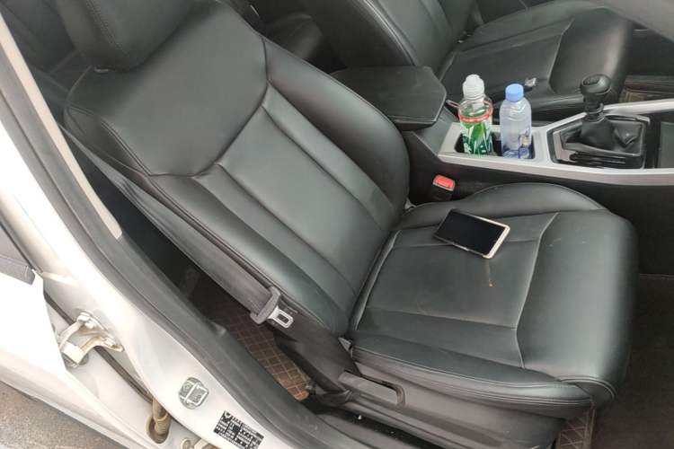 Used Wuling Jiachen 2022 1.5L Manual Enjoyment Elite Model Right Front Seat