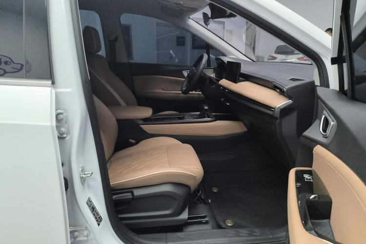 Used Wuling Jiachen 2022 1.5T CVT Deluxe Flagship Edition Right Front Seat