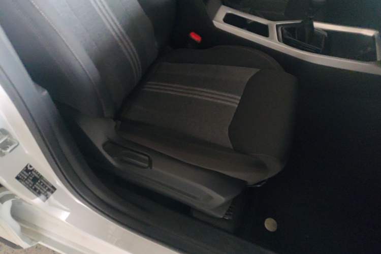 Used Wuling Jiachen 2022 1.5L Manual Enjoyment Elite Model Right Front Seat