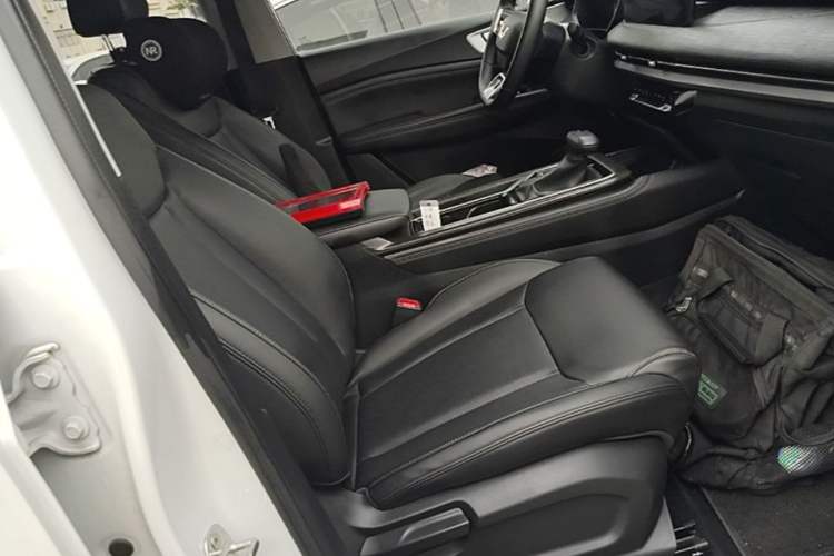 Used Wuling Jiachen 2022 1.5T CVT Smart Luxury Version Right Front Seat